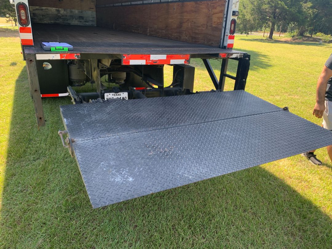 2017 INTERNATIONAL 4300 - Image 18